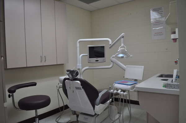 賀昌湘專科博士─美治牙周病植牙中心 图片 7