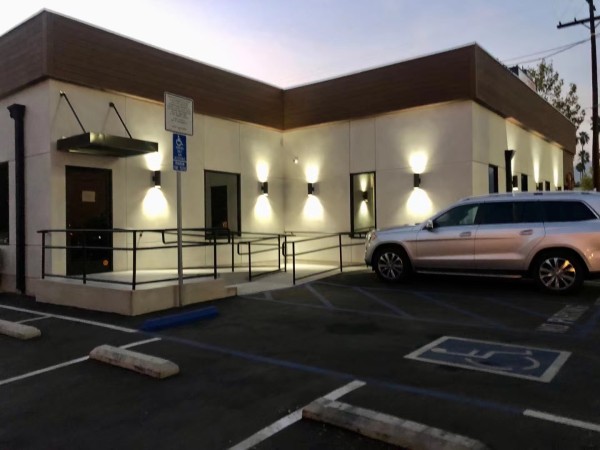 許靜牙醫博士 图片 2