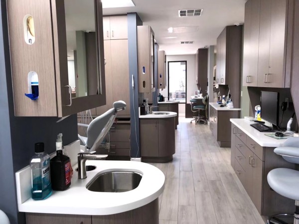 許靜牙醫博士 图片 1