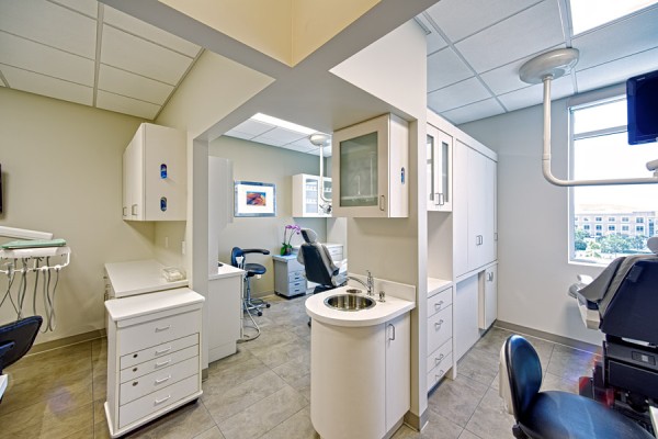 爾灣綜合牙科 图片 1