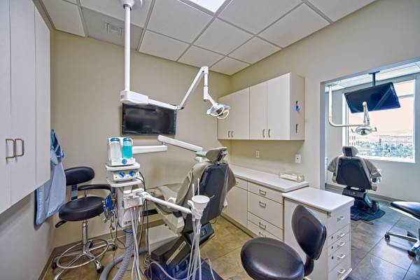 爾灣綜合牙科 图片 2