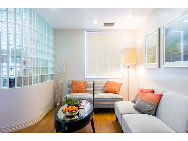 林炳薰醫師─明明試管嬰兒生育綜合醫院 图片 1