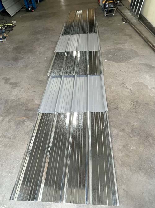 金誠信捲簾門‧彩鋼瓦服務站 图片 1