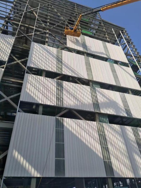 金誠信捲簾門‧彩鋼瓦服務站 图片 2