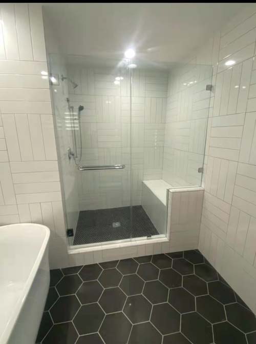 天致環球淋浴玻璃門 图片 3