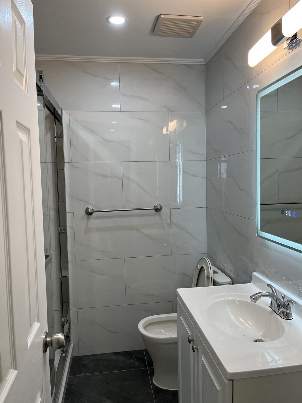 厨房浴室装修，专业铺瓷砖，地板翻新，隔间油漆，墙面整新，大修小补 [纽约华人装修] photo 5