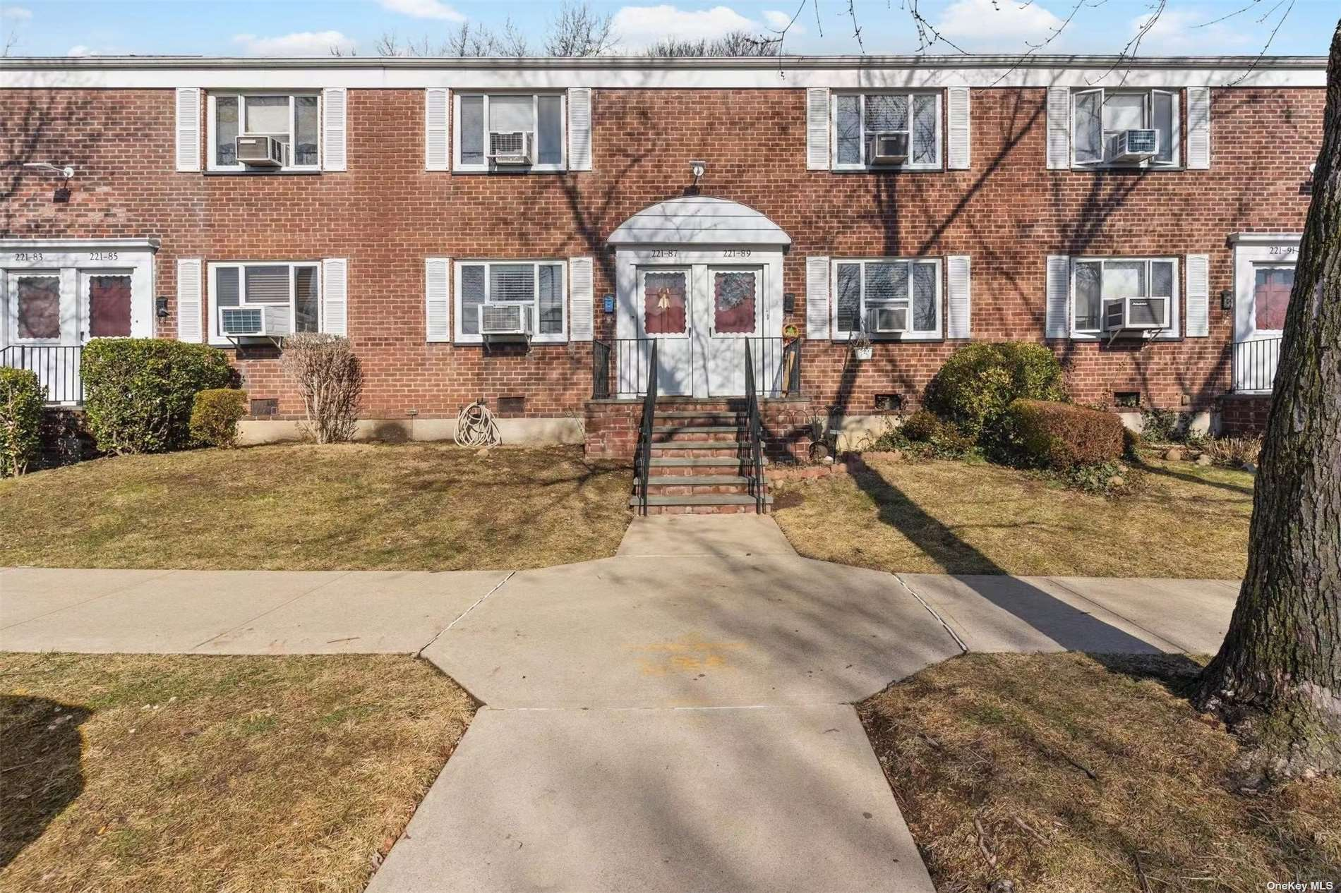 Queens Village出售 Co-Op