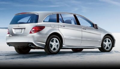 政府註冊 百萬保險 8人座商務新車 紐約三大機場接送 留學生返校接送 旅遊包車