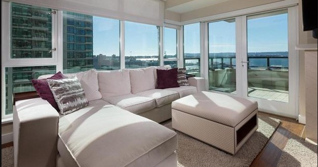 加州圣地亚哥The Grand 3室2卫高级公寓出售