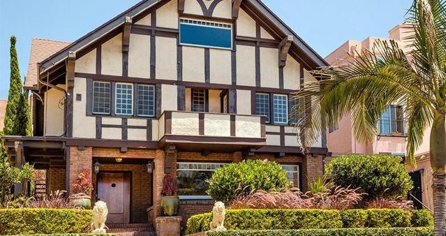 加州圣地亚哥超大4室4卫别墅出售