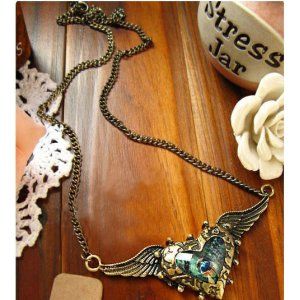 Retro European and American accessories, peach heart, peacock feather wings sweater chain photo 4