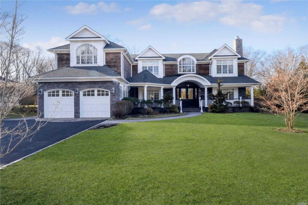 88 Swan Ct. East Hills，NY 11576