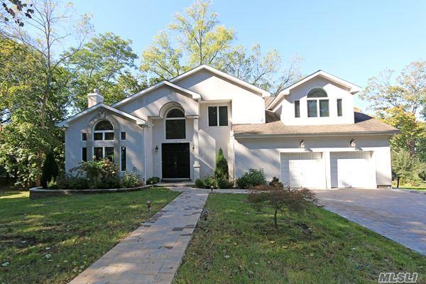 118 Talley Rd, East Hills, NY 11576