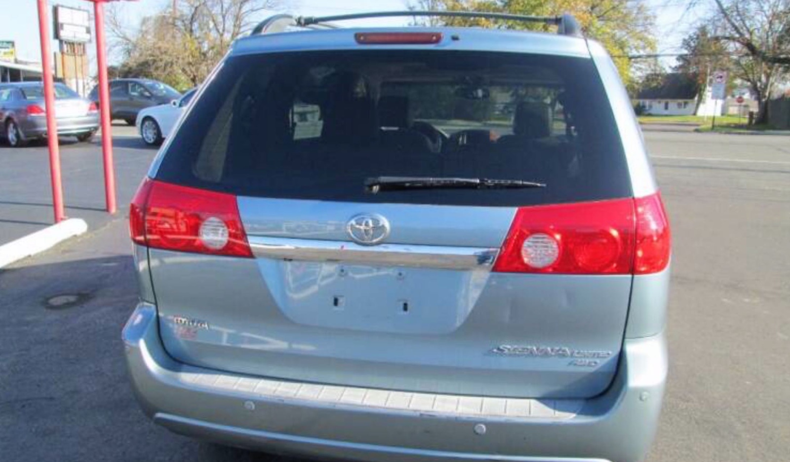 2006 Toyota Sienna XLE Limited priced at 8,995 photo 5