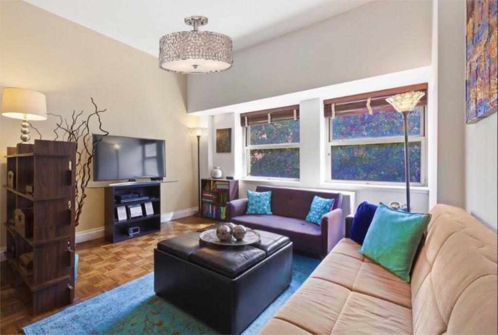 Huge manhattan condo