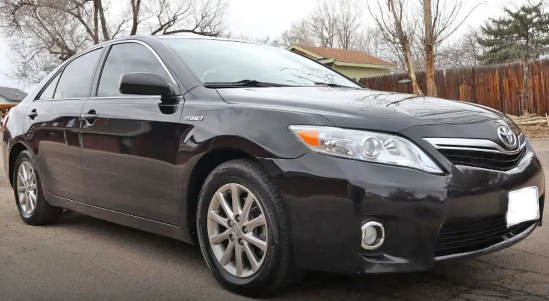 2010 Toyota Camry Hybrid price 8900