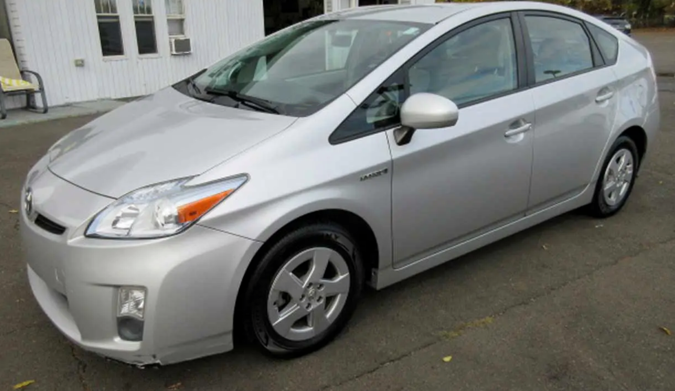 2011 Toyota Prius Hybrid gasoline-electric hybrid sedan, priced at 9,800
