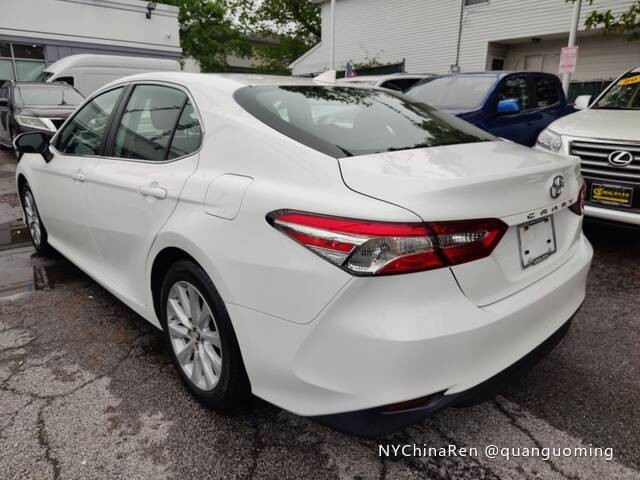 Big sale at low prices! 2019 TOYOTA CAMRY LE photo 5