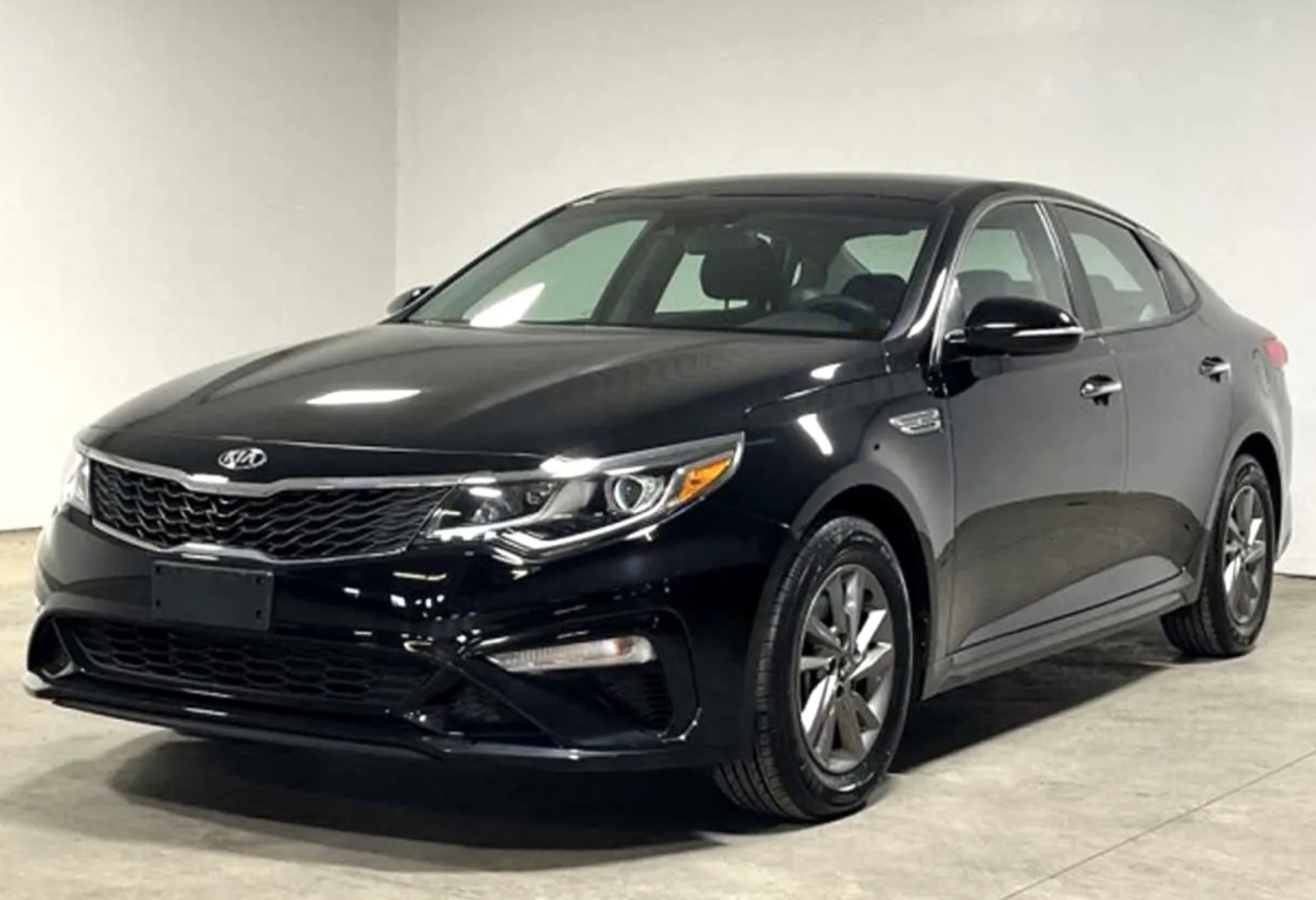2012 Kia Optima priced at 8650