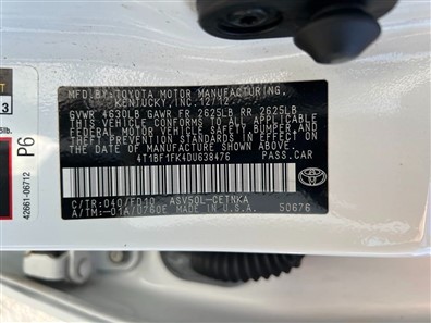 2013 TOYOTA CAMRY LE photo 2