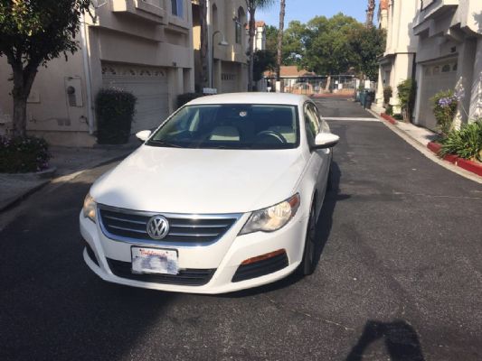 2011年大众白色cc sport 图片 4