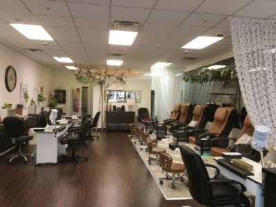 长岛富人区Spa招大、中工，新装修店面，现金支付