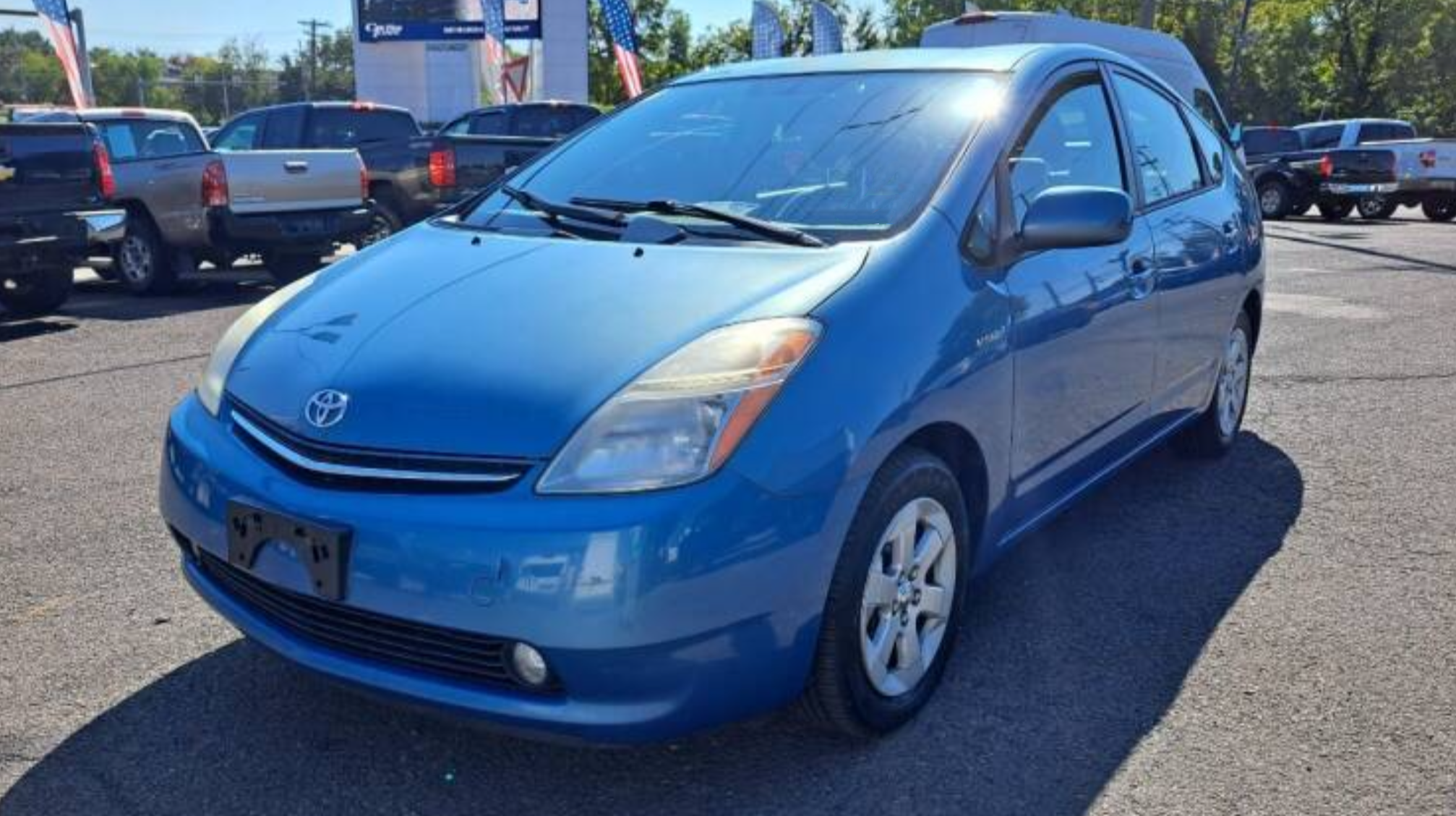 2009 Toyota Prius Hybrid gasoline-electric hybrid sedan, priced at 9,950 photo 4
