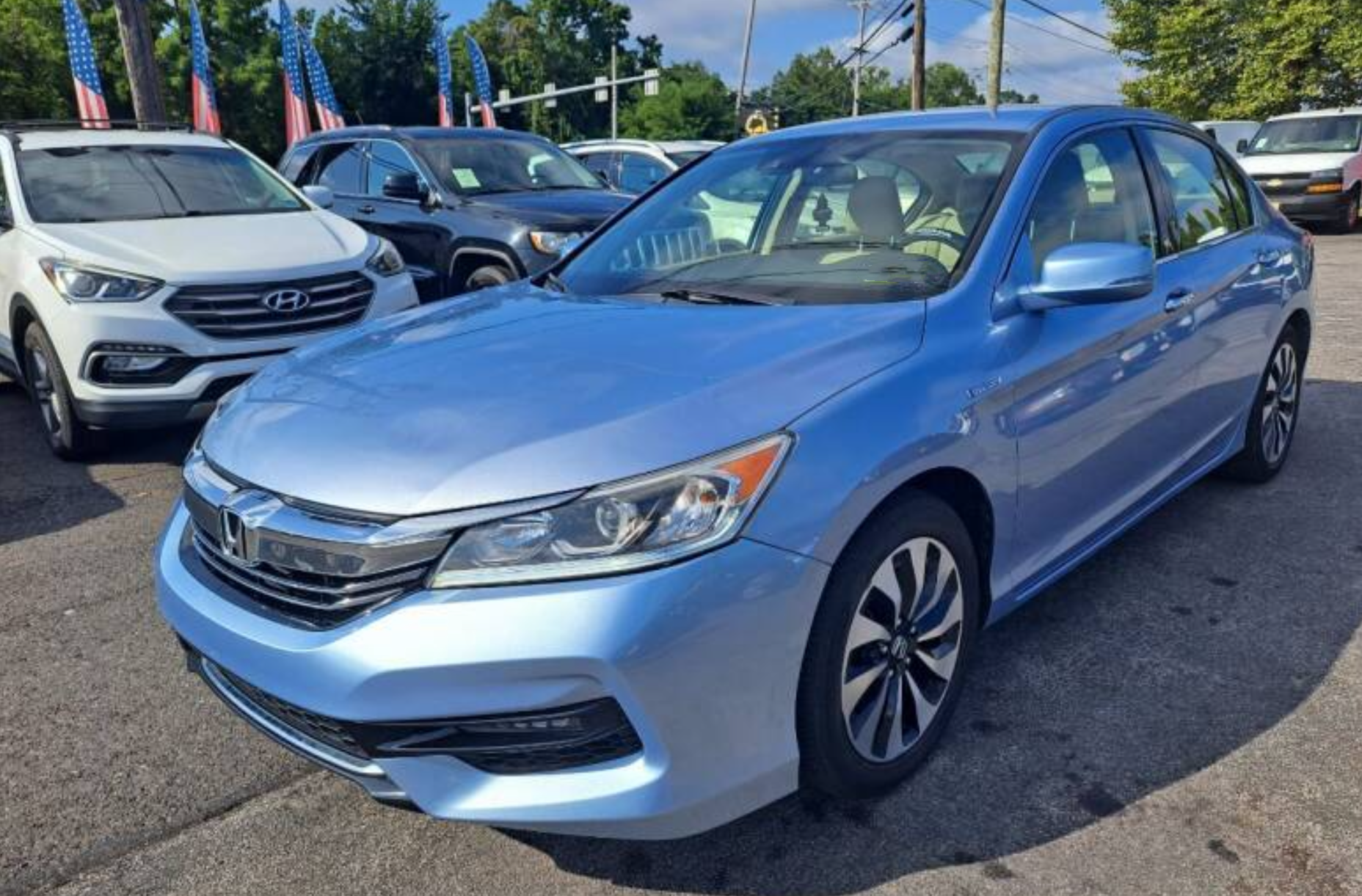 2017 Honda Accord Hybrid Honda Accord gasoline-electric hybrid sedan priced at 18,900 photo 5