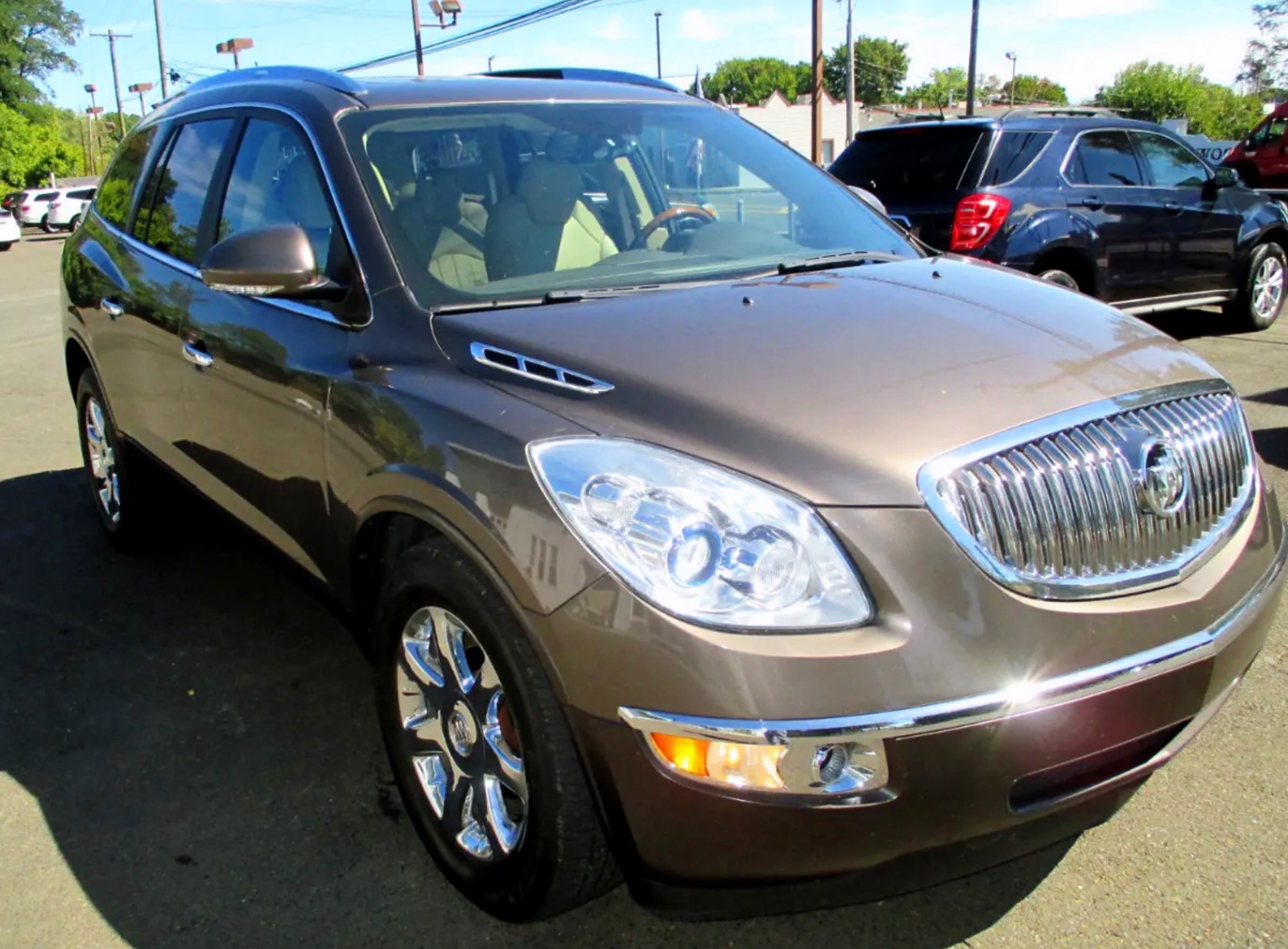 2010 Buick Enclave CXL SUV seven seats, priced at 9,800 photo 5
