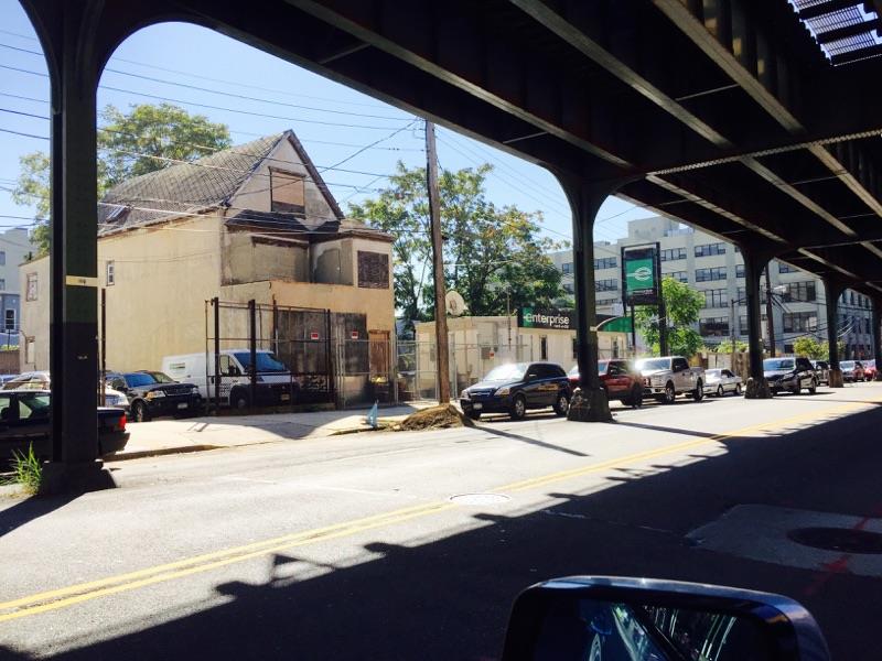 RESIDENTIAL LAND DEVELOPMENT SITE MIXED USE ZONING