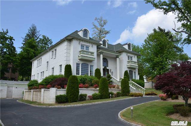 MINT FORECLOSURE /COLONIAL 7 BEDS 7.5 BATHS/ NY