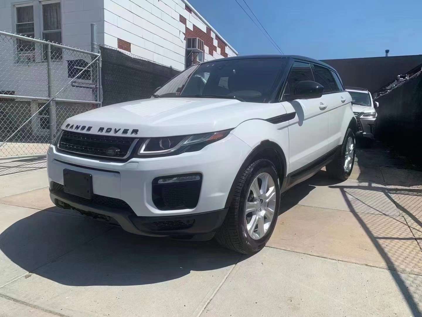 "2017 Range Rover Land Rover Evoque"