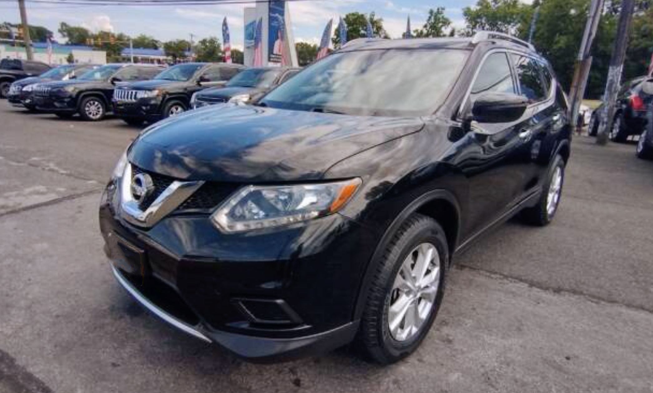 2016 Nissan Rogue SV Crossover SUV priced at 18,150