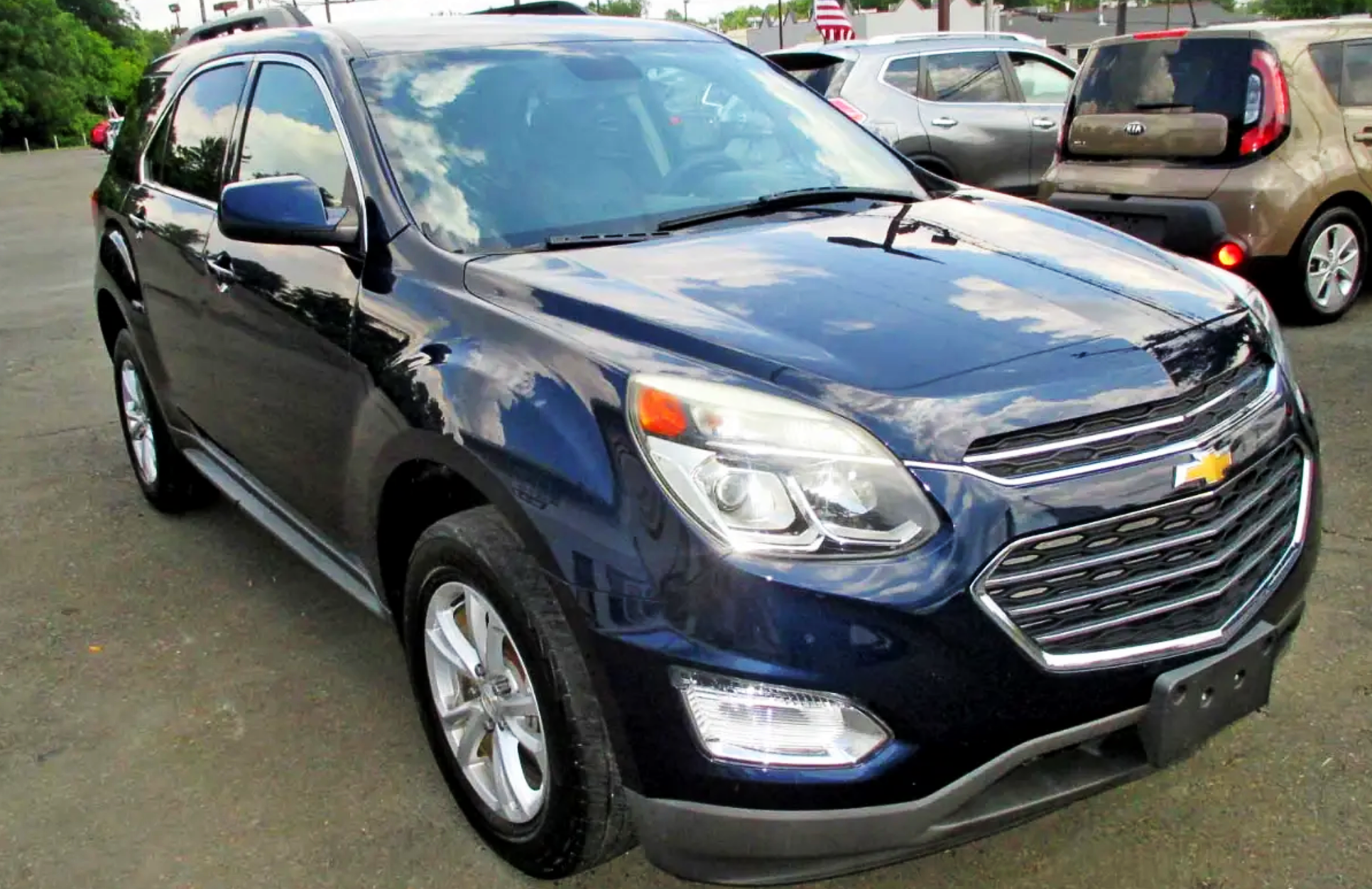 2016 Chevrolet Equinox priced at 11,900 photo 3
