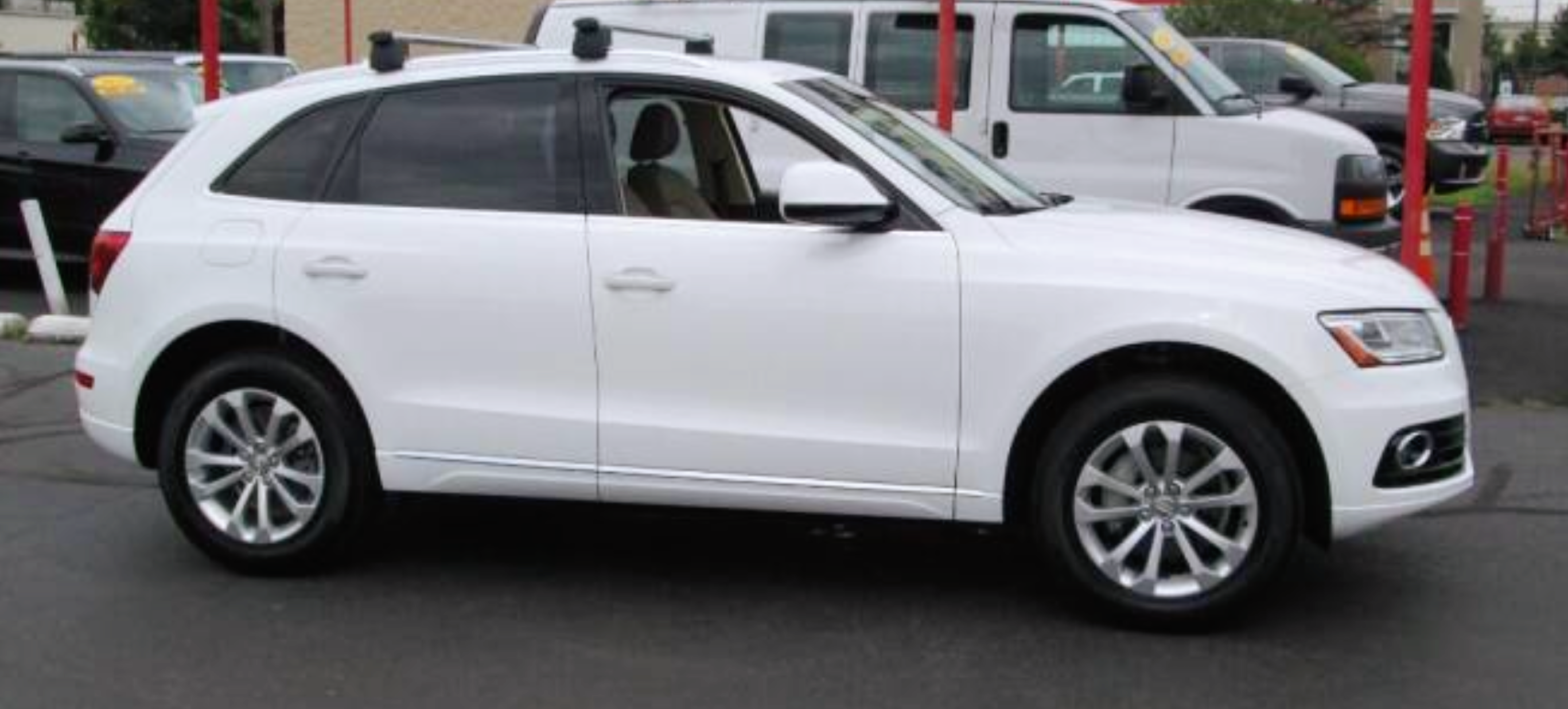 2017 Audi Q5 2.0T Quattro Premium Audi SUV priced at 30,995 photo 6