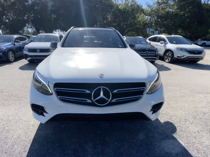 Cheap: 2019 Mercedes-Benz GLC 300