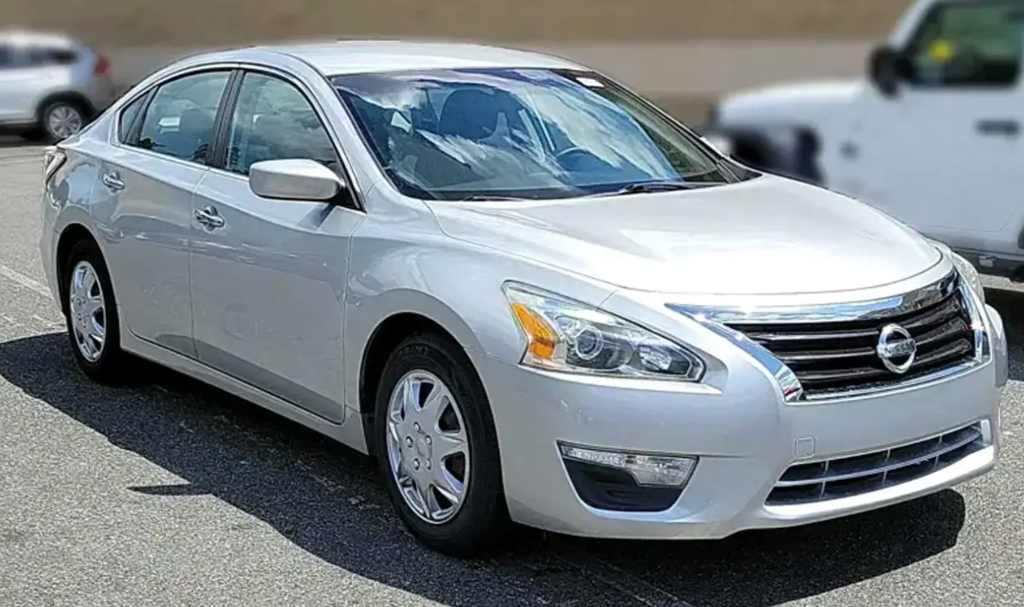 2014 Nissan Altima priced at 9,800 photo 6