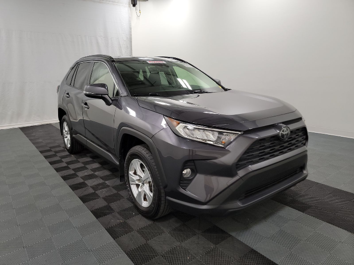 New York For Sale: 2020 Toyota RAV4 XLE photo 5