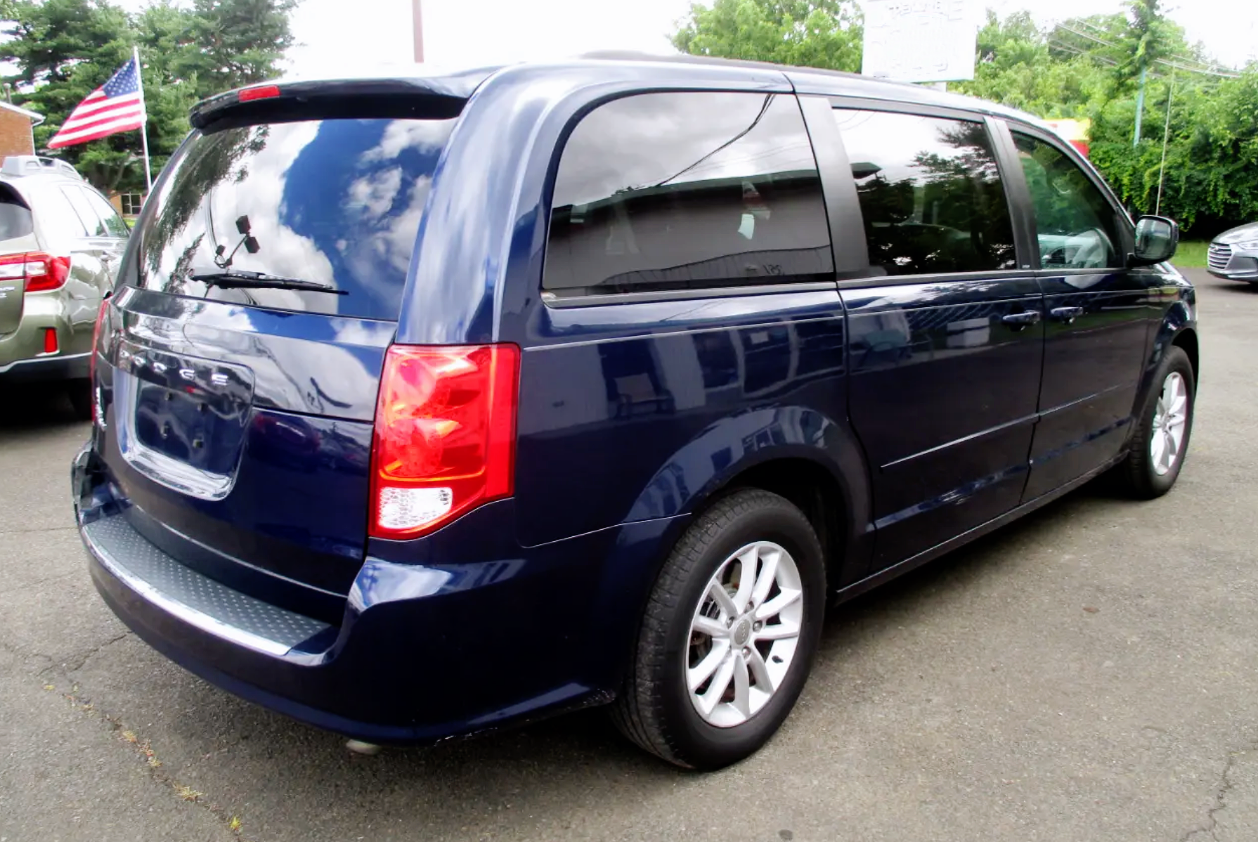 2013 Dodge Grand Caravan priced at 8,900 photo 2