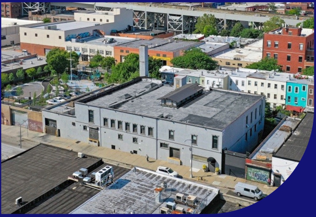 出售布鲁克林仓库40000尺，请电347-988-9992，Annie冯