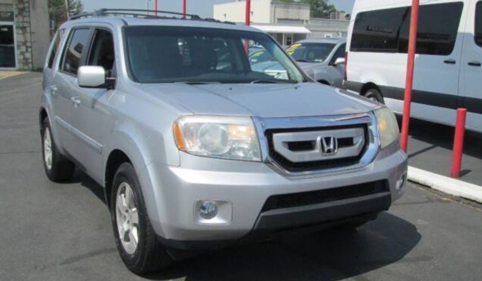 2011 Honda Pilot EX-L 4×4 Honda Pilot SUV seven seats, priced at 11,995