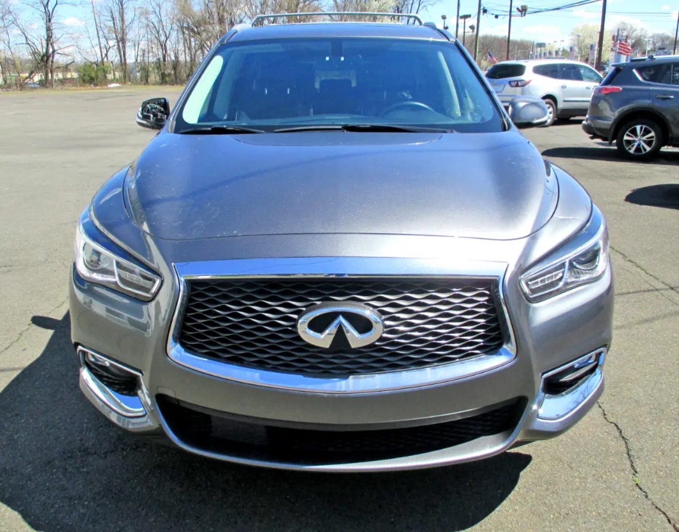 Newly arrived 2017 Infiniti QX60 Infiniti SUV with seven seats, priced at 22,650