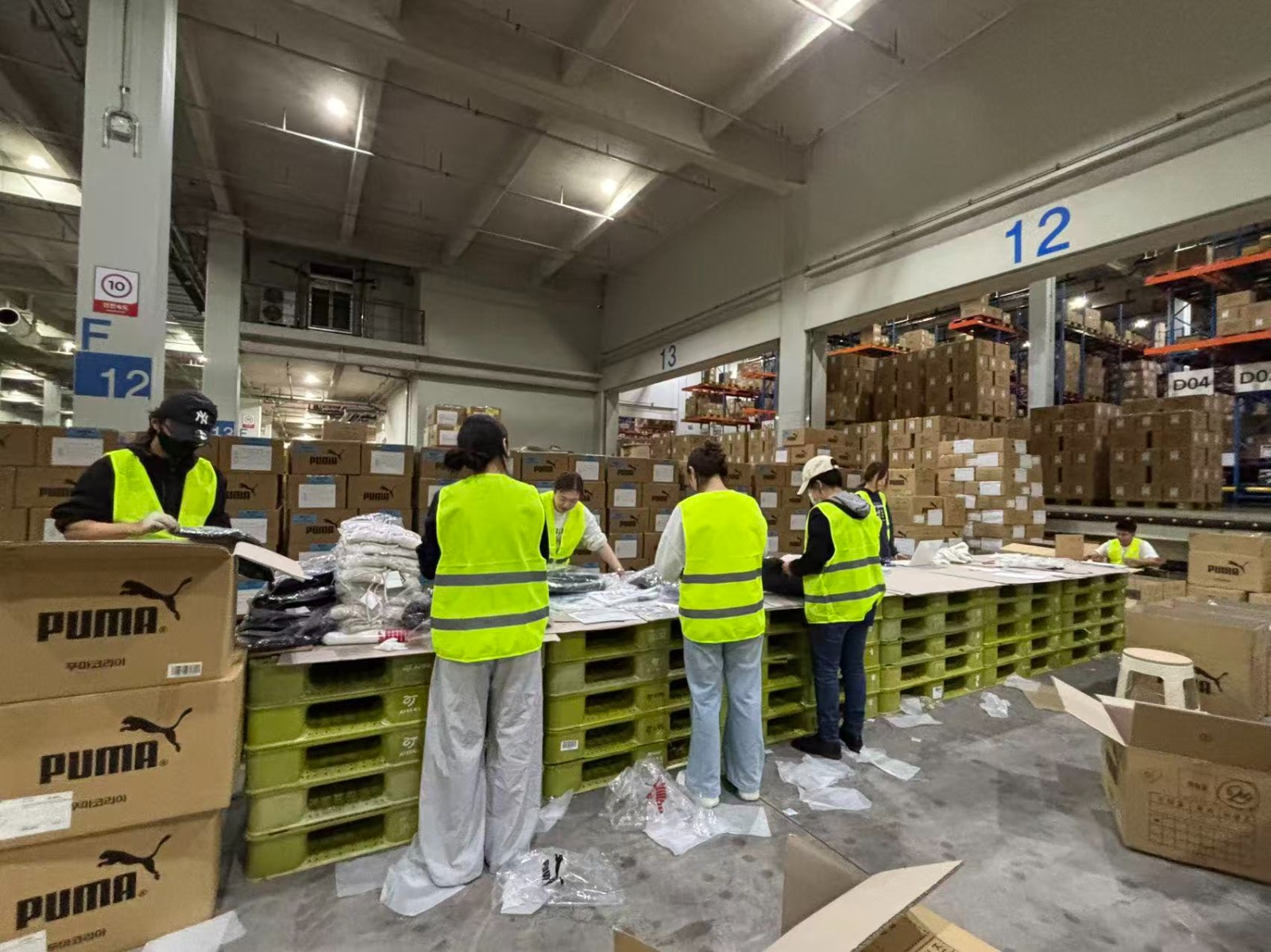 衣服质检员( 早9晚4) 图片 1