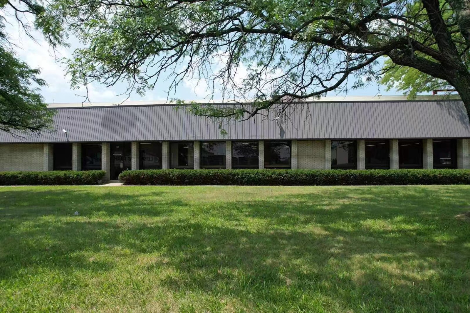 新泽西Secaucus火车站近NYC物流公司-招聘仓管文员 图片 5