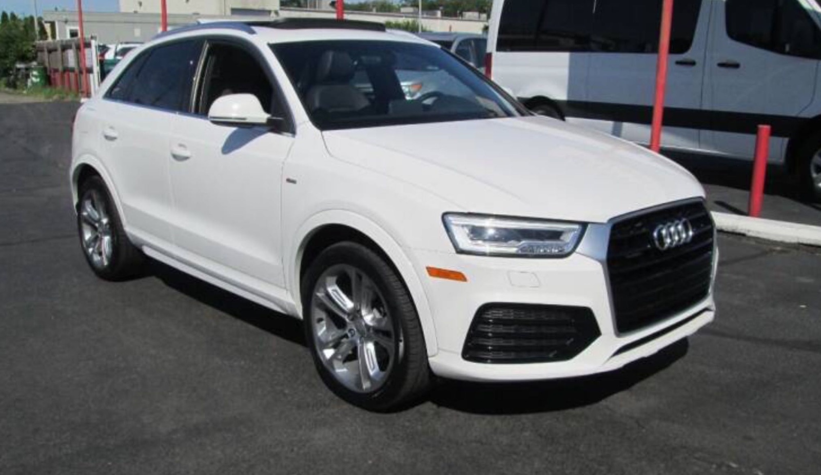 2016 Audi Q3 2.0T quattro Prestige Audi SUV price 19,995 photo 6