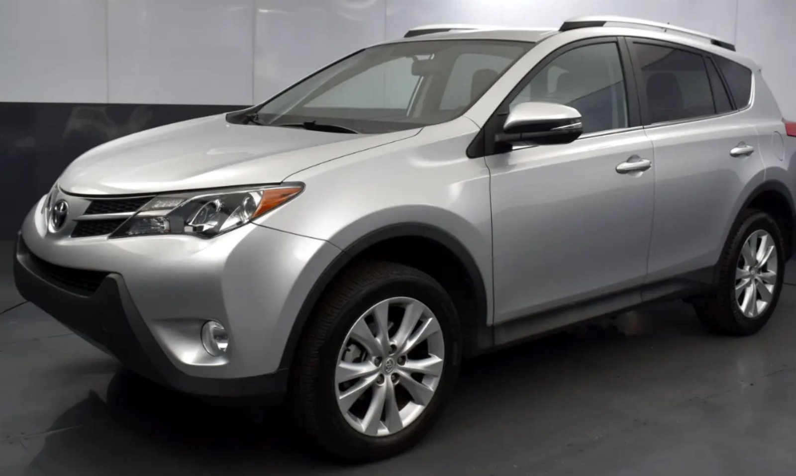2015 Toyota RAV4 AWD Limited priced at 15,950