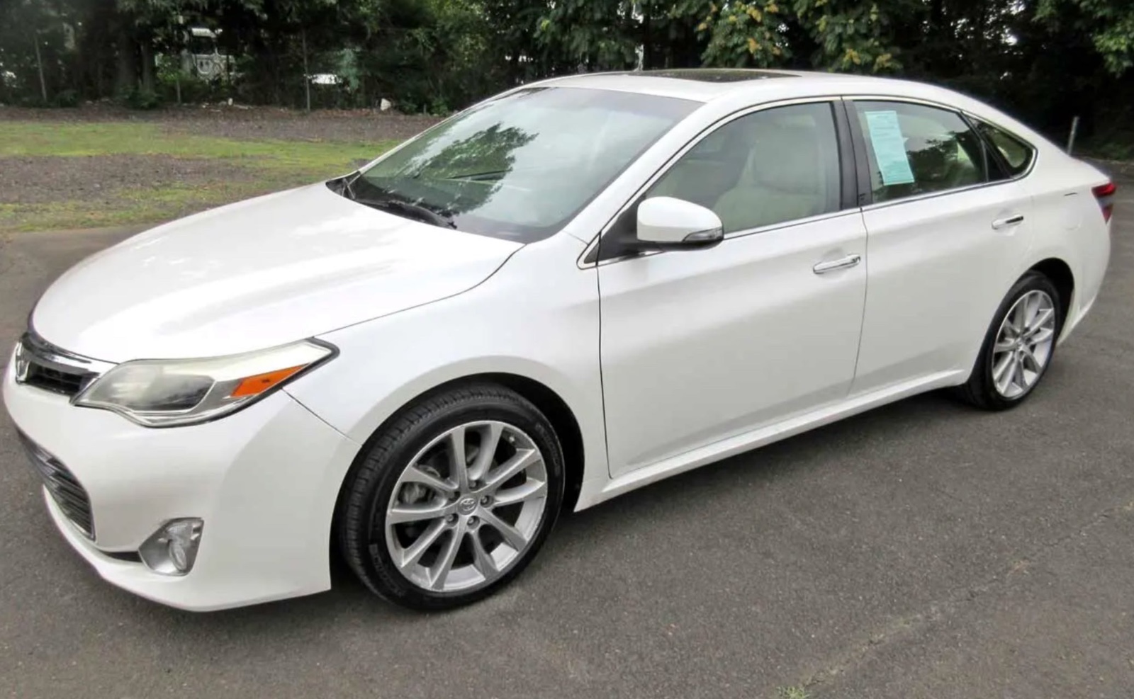 2013 Toyota Avalon XLE Premium priced at 13,850