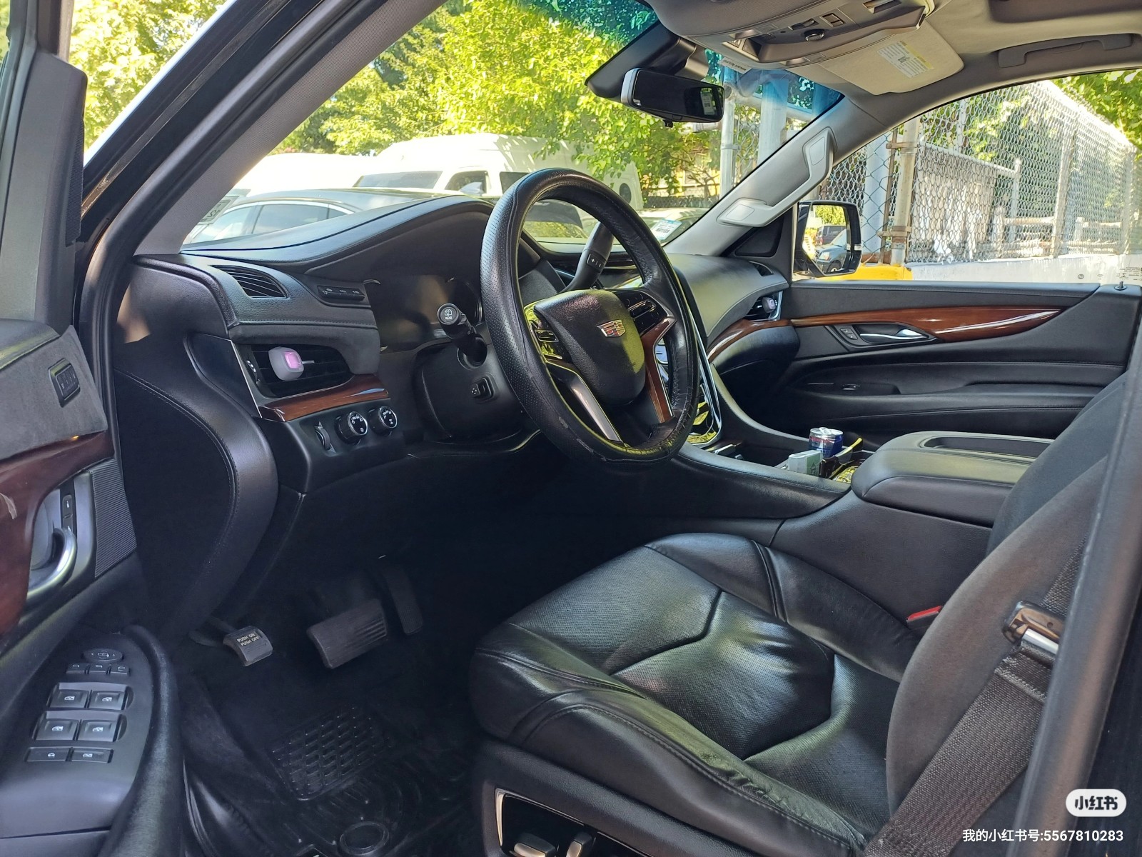 New York car second-hand 2019 Cadillac seven-seat car 14.5w good condition photo 2