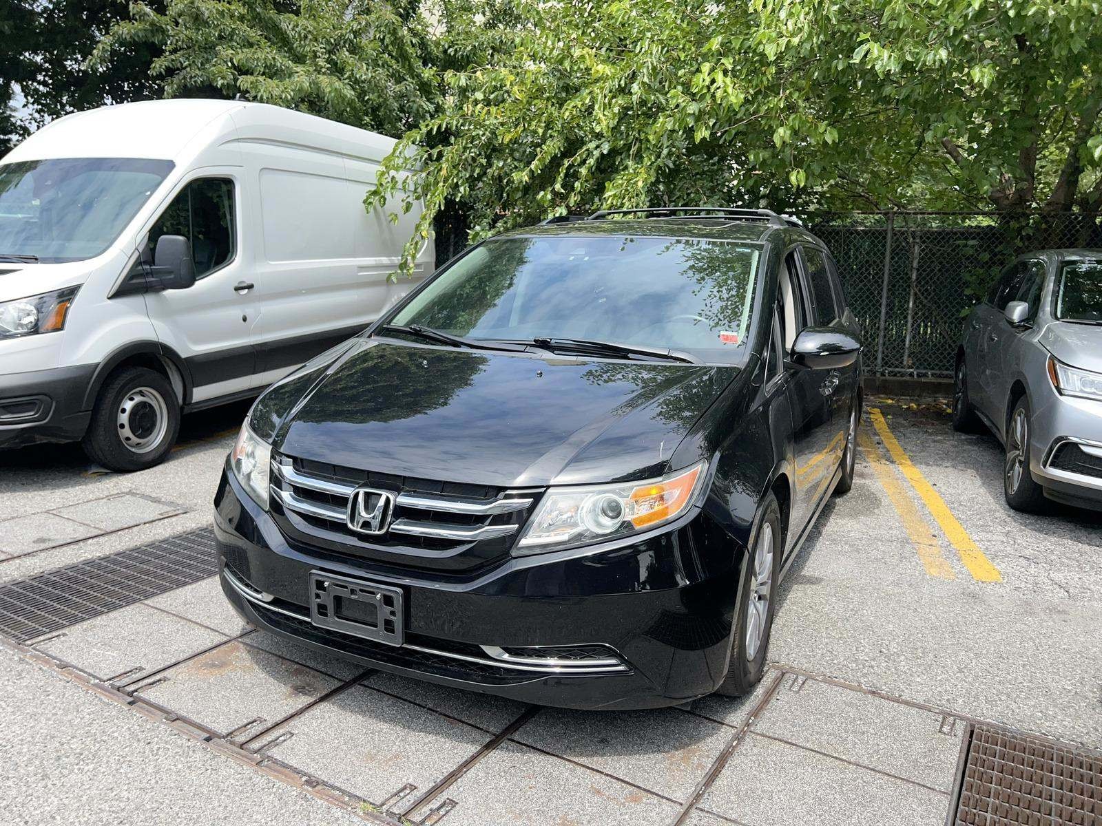 2015 honda odyssey, sunroof leather seats, utility vehicle for sale at good price