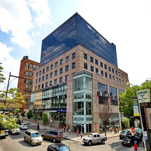 发拉盛市中心飞越皇后大楼办公室3楼出租 Queens Cross